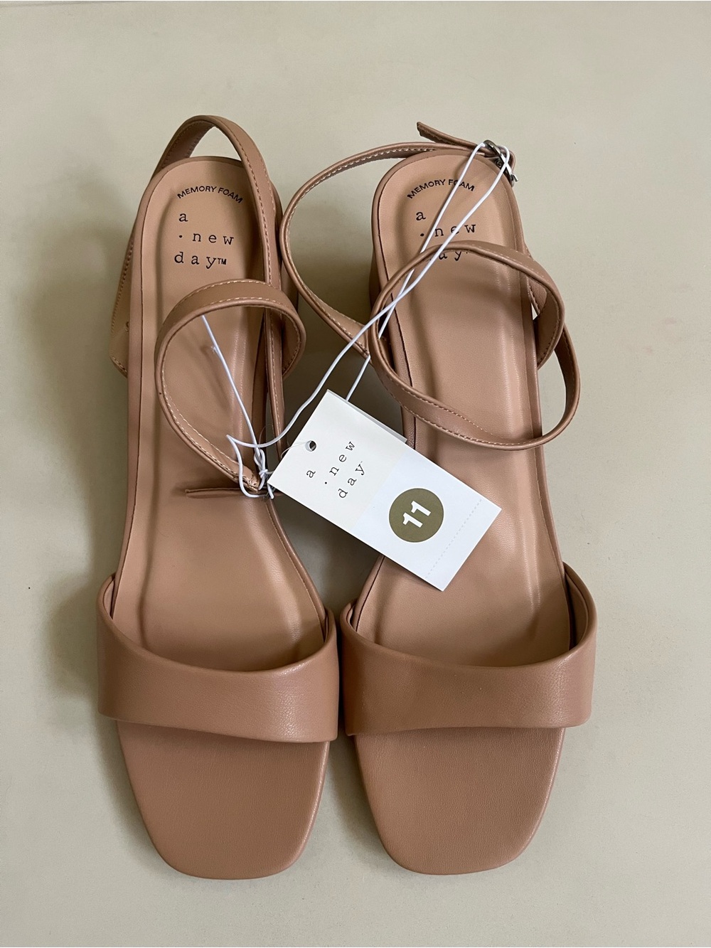 NWT a new day Shannon Block Heels Size 11